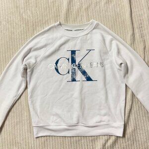 white calvin clein crewneck